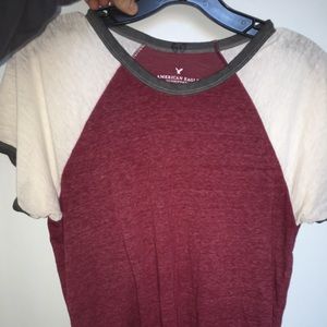 American eagle maroon//white tee